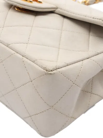 Pre-owned Chanel 1989-1991 Mini Matelasse Shoulder Bag In White