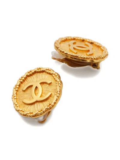 Pre-owned Chanel 1994 Cc Mark Round Clip-on Earrings In Gold