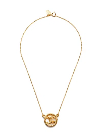 Pre-owned Chanel 1980-1990s Cc Mark Round Necklace In Gold