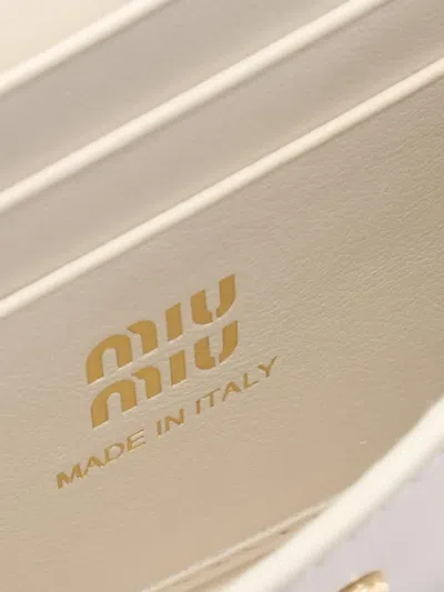 Pre-owned Miu Miu 2010s Leather Coin Purse In White