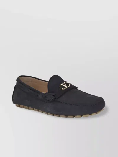 Valentino Garavani Driver Fastaway Loafer In Deerskin Suede