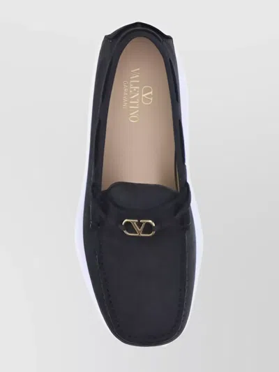 Valentino Garavani Driver Fastaway Loafer In Deerskin Suede