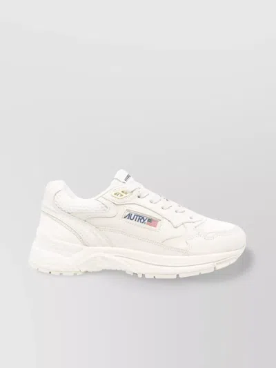 Autry Hyperway Sneakers In Whisper White Laminated Leather And Mesh In Neutral