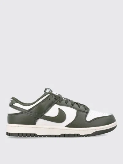 Nike Sneakers  Men Color Olive In White