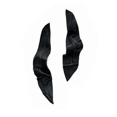Waiwai Women's Black Morph Sculptural Leather Earrings