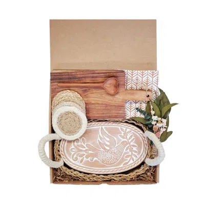 Korissa Bread Warmer Gift Box With Rectangular Wooden Board, Spoon And Light Brown Tea Towel - Bird Oval