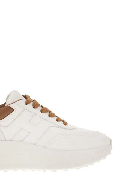 Hogan Hi-fi Trainers With Side H In White