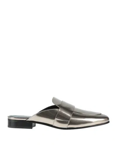 Agl Attilio Giusti Leombruni Agl Woman Mules & Clogs Platinum Size 6 Leather In Gray