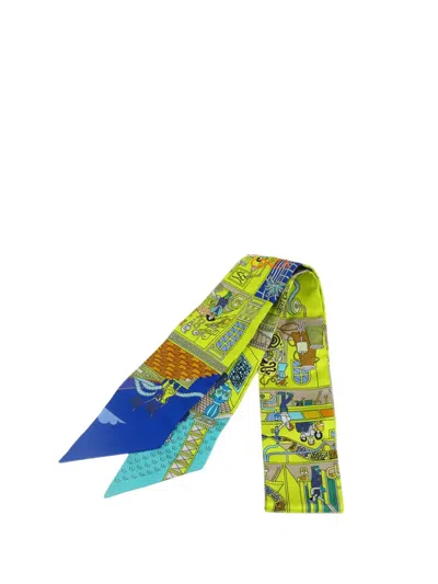 Pre-owned Hermes 2000-2025 La Maison Des Carres Silk Twilly Scarf Scarves In Green