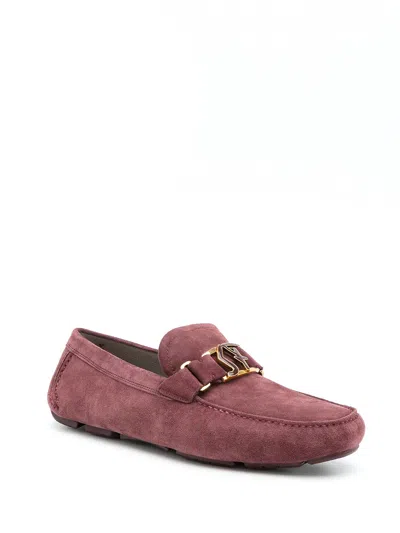 Ferragamo Monogram-plaque Suede Loafers In Pink