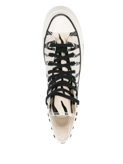 Converse Chuck Taylor Zebra Sneakers In White