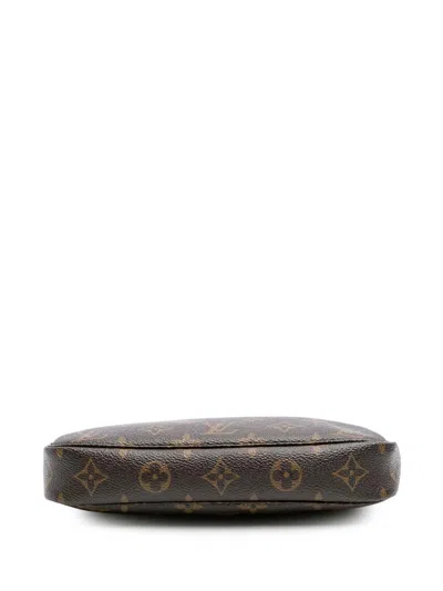 Pre-owned Louis Vuitton 1999 Monogram Pochette Accessoires Shoulder Bag In Brown