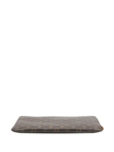 Pre-owned Louis Vuitton 2018 Monogram Etui Voyage Mm Clutch Bag