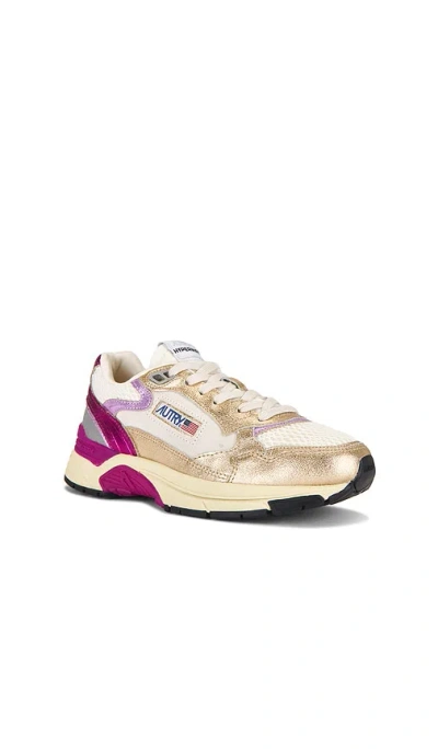 Autry Hyperway Low-top Trainer Sneakers In Multi