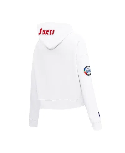 Pro Standard White Philadelphia 76ers 2024/25 City Edition Chenille Applique Cropped Pullover Hoodie In White
