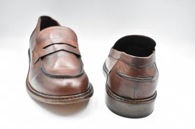 Ernesto Dolani Round Toe Low Shoes In Sigaro In Brown