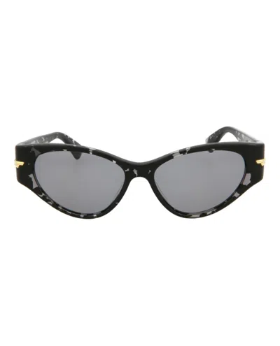 Bottega Veneta Bv1002s Cat-eye Acetate Sunglasses In Black