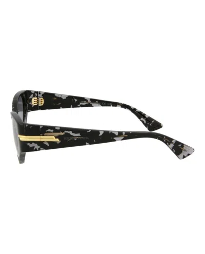 Bottega Veneta Bv1002s Cat-eye Acetate Sunglasses In Black
