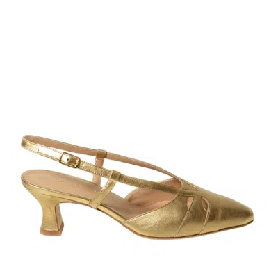 La Sellerie Gold Crackle Leather Slingback With Perforation In Gold
