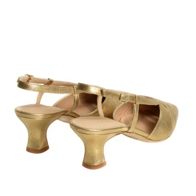 La Sellerie Gold Crackle Leather Slingback With Perforation In Gold