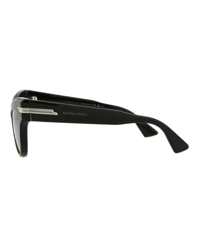 Bottega Veneta Cat Eye-frame Acetate Sunglasses In Black