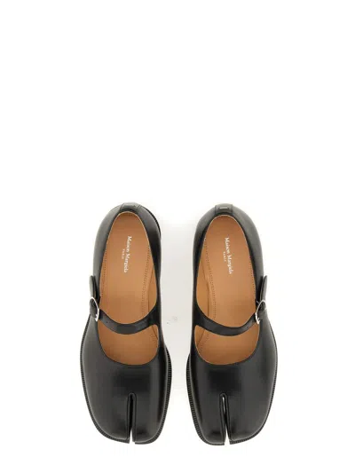Maison Margiela Tabi Leather Mary Jane In Black