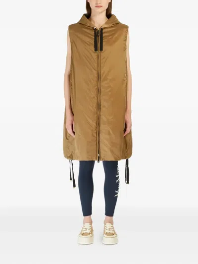 Max Mara Sleeveless Puffer Jacket In Brown