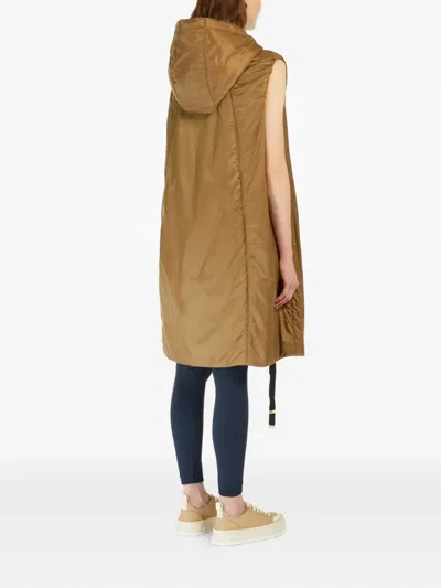 Max Mara Sleeveless Puffer Jacket In Brown