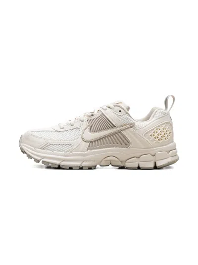 Nike Boys  Vomero 5 In White