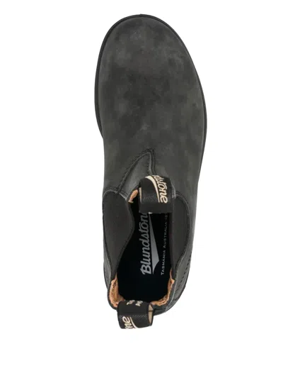 Blundstone 587 Unisex Rustic Black Leather Round Toe Pull-on Ankle Chelsea Boots In Brown