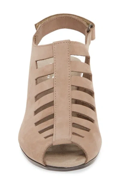 Munro Abby Sandal In Taupe Nubuck