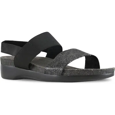 Munro Pisces Sandal In Gray