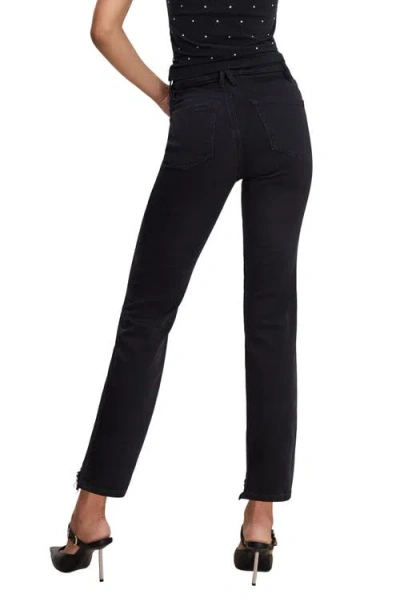 Good American Good Classic Chewed Hem Slim Straight Jeans