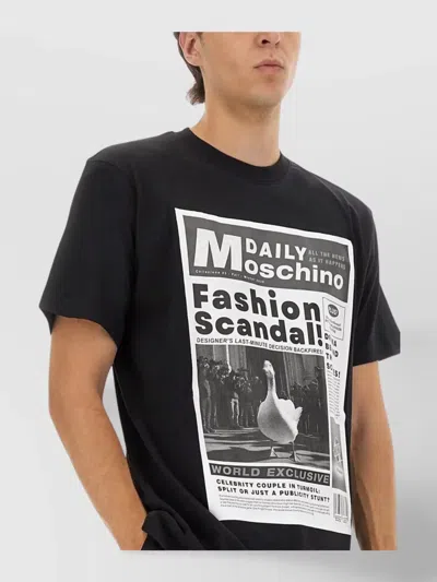 Moschino T-shirt Whit Maxi Print