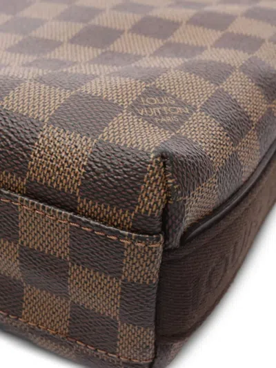 Pre-owned Louis Vuitton 2011 Trotteur Beaubourg Shoulder Bag In Brown