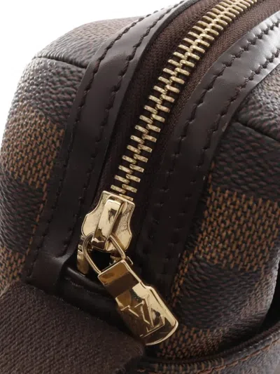 Pre-owned Louis Vuitton 2011 Trotteur Beaubourg Shoulder Bag In Brown