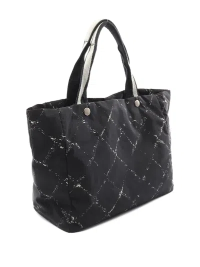 Pre-owned Chanel 2000-2002 Old Travel Line Tote Bag In Black
