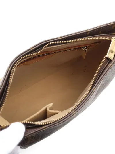 Pre-owned Louis Vuitton 2002 Looping Mm Shoulder Bag In Brown
