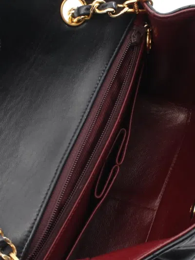 Pre-owned Chanel 1989 Mini Matelasse Chain Shoulder Bag