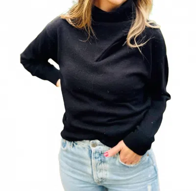Pure Amici Envelope Sweater In Black