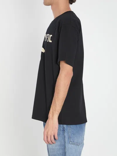 Valentino Crew Neck Graphic Print Short Sleeves T-shirt In Black