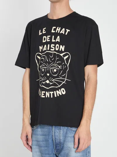 Valentino Garavani T-shirt With Le Chat De La Maison Print In Black
