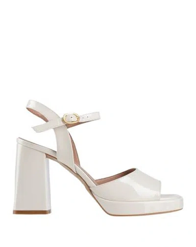 Bianca Di Woman Sandals White Size 10 Leather