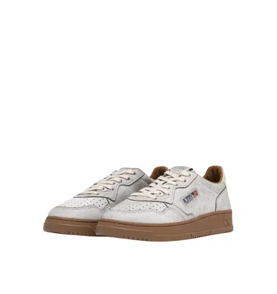 Autry Medalist Low Sue Scrap Wht Tobacco In Neutral