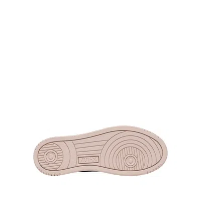 Autry Medalist Low Sue Scrap Wht Pinktint In Gray