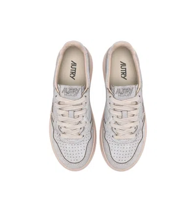 Autry Medalist Low Sue Scrap Wht Pinktint In Gray