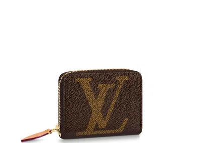 Pre-owned Louis Vuitton Women's  Zippy Coin Purse Monogram Giant In Brown