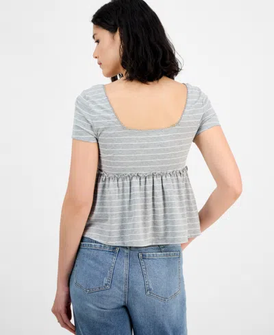 Hippie Rose Juniors' Square-neck Short-sleeve Babydoll Top In Gray
