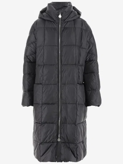 Ienki Ienki Pyramid Leon Long Down Jacket In Black