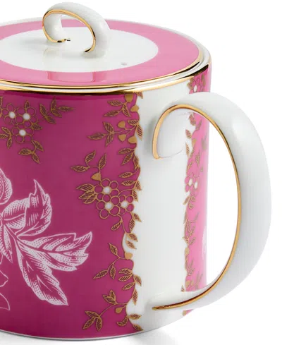 Wedgwood Wonderlust Tonquin Teapot In Pink